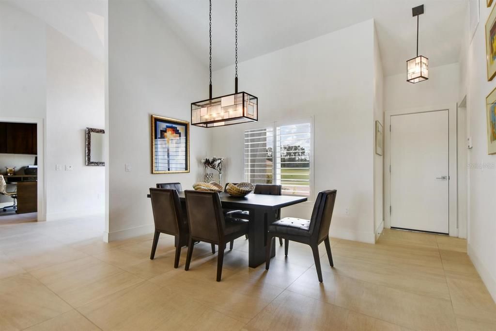 На продажу: $790,000 (5 спален, 4 ванн, 3781 Квадратных фут)