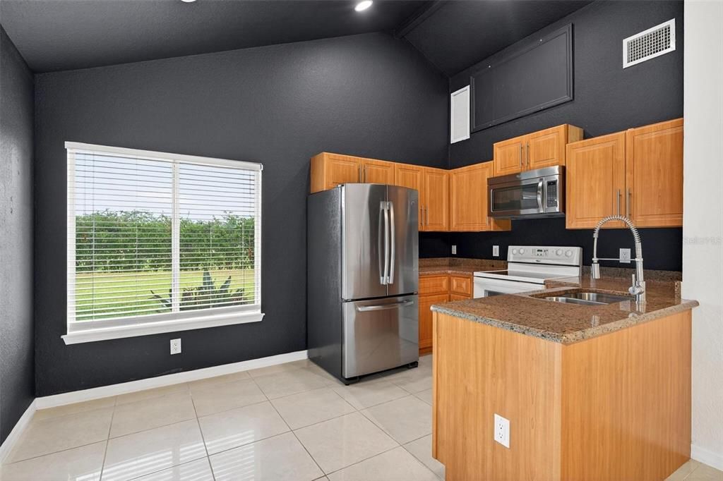 На продажу: $790,000 (5 спален, 4 ванн, 3781 Квадратных фут)