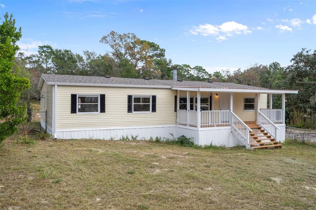 For Sale: $339,900 (4 beds, 2 baths, 1512 Square Feet)