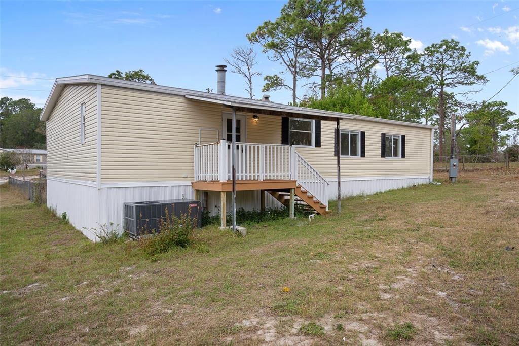 For Sale: $339,900 (4 beds, 2 baths, 1512 Square Feet)