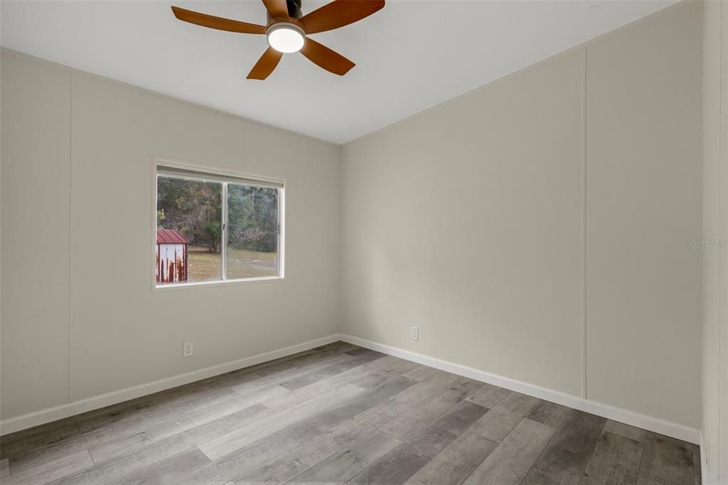 For Sale: $339,900 (4 beds, 2 baths, 1512 Square Feet)