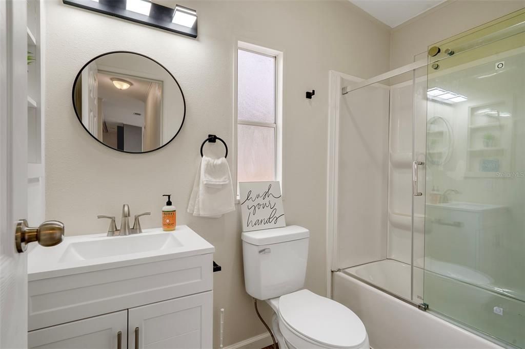 For Sale: $339,900 (4 beds, 2 baths, 1512 Square Feet)