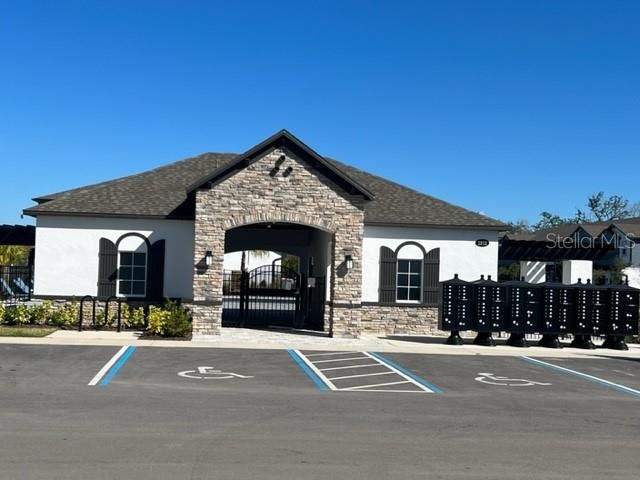 For Rent: $2,700 (4 beds, 3 baths, 1769 Square Feet)