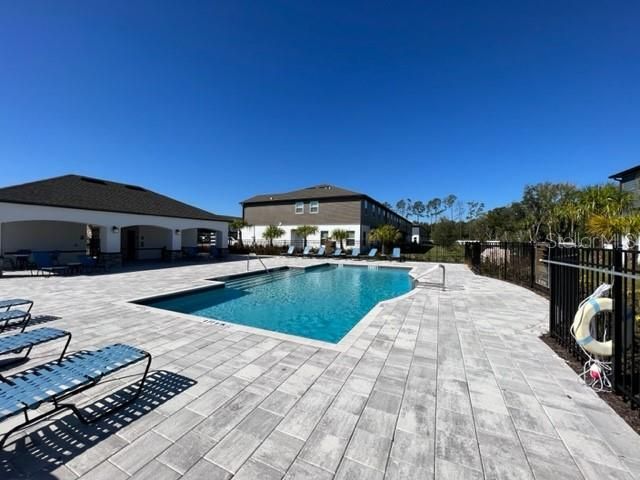 For Rent: $2,700 (4 beds, 3 baths, 1769 Square Feet)