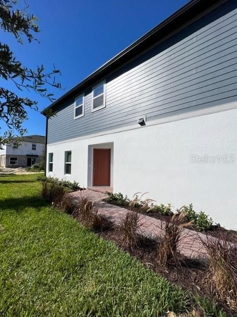 For Rent: $2,700 (4 beds, 3 baths, 1769 Square Feet)