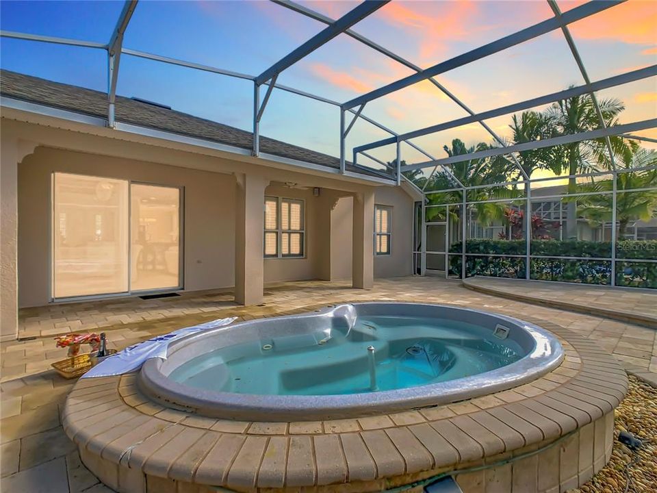 For Sale: $439,000 (3 beds, 2 baths, 2159 Square Feet)