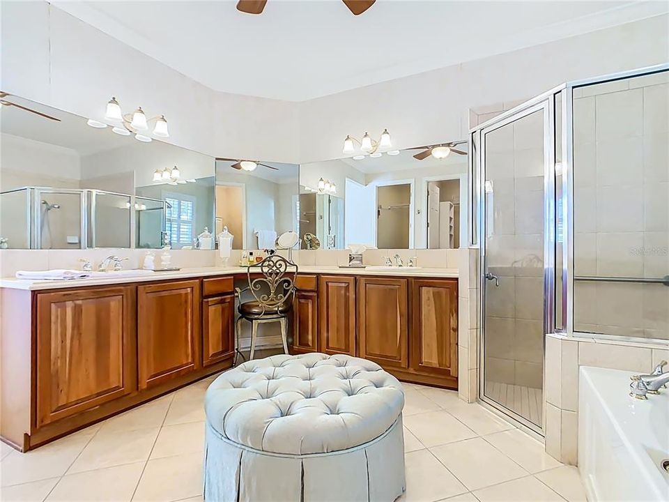 For Sale: $439,000 (3 beds, 2 baths, 2159 Square Feet)