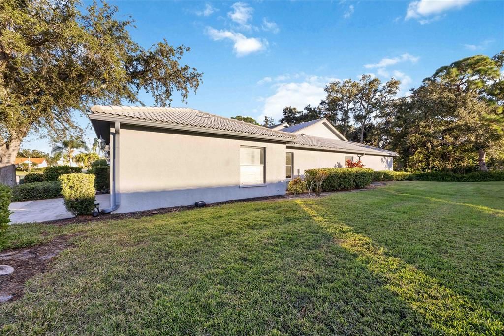 For Sale: $292,000 (2 beds, 2 baths, 1313 Square Feet)