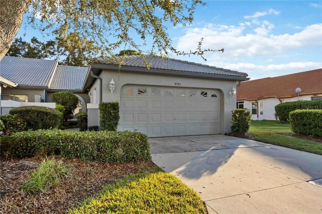 For Sale: $292,000 (2 beds, 2 baths, 1313 Square Feet)