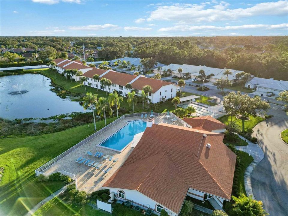 For Sale: $292,000 (2 beds, 2 baths, 1313 Square Feet)