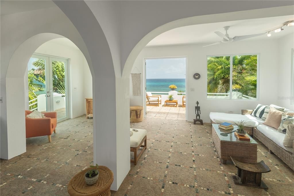 На продажу: $1,495,000 (5 спален, 4 ванн, 0 Квадратных фут)