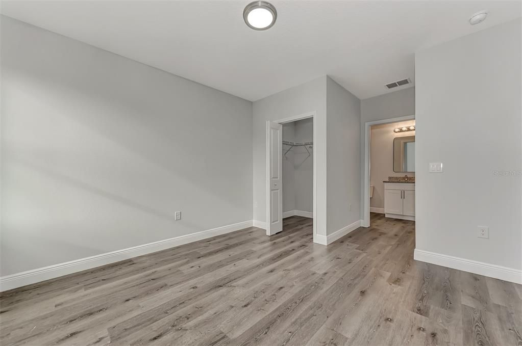 待售: $484,900 (60480 贝兹, 0 浴室, 2302 平方英尺)