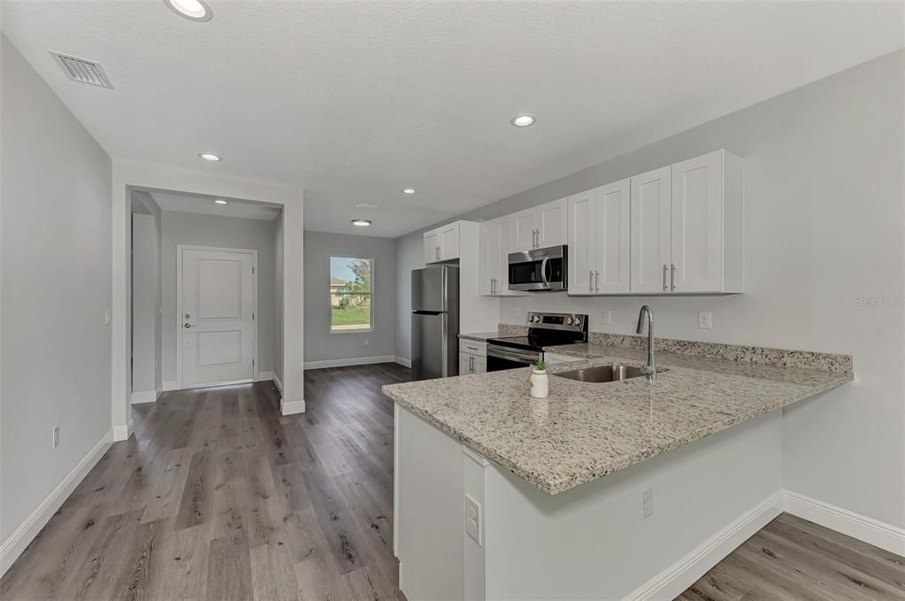 待售: $484,900 (60480 贝兹, 0 浴室, 2302 平方英尺)