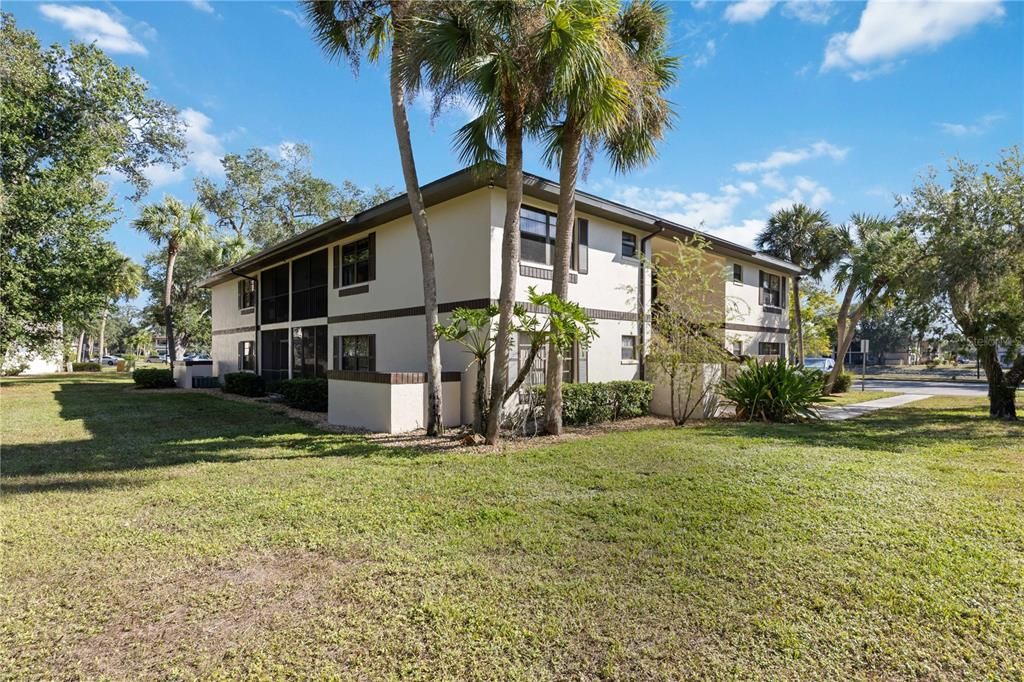 待售: $149,900 (2 贝兹, 2 浴室, 838 平方英尺)