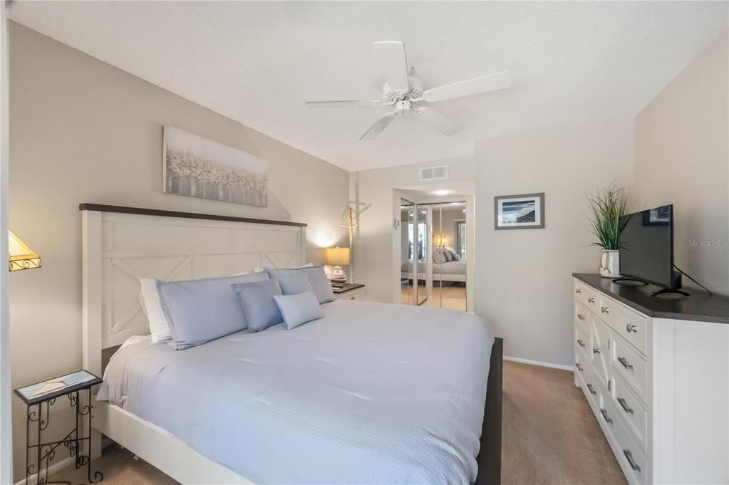 待售: $149,900 (2 贝兹, 2 浴室, 838 平方英尺)