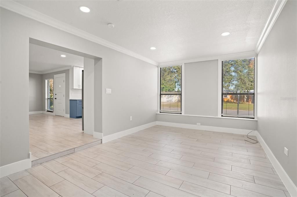 出租: $2,350 (3 贝兹, 2 浴室, 1139 平方英尺)