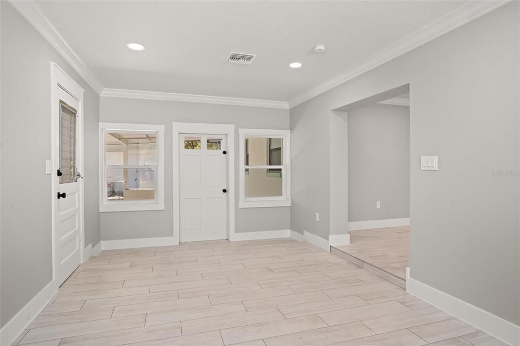 出租: $2,350 (3 贝兹, 2 浴室, 1139 平方英尺)