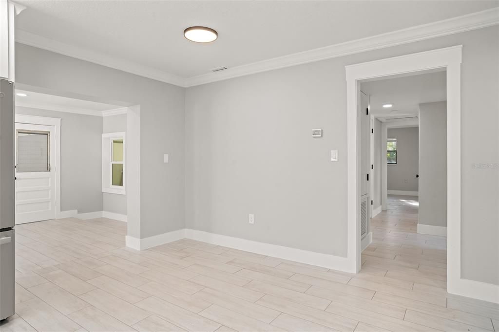 出租: $2,350 (3 贝兹, 2 浴室, 1139 平方英尺)