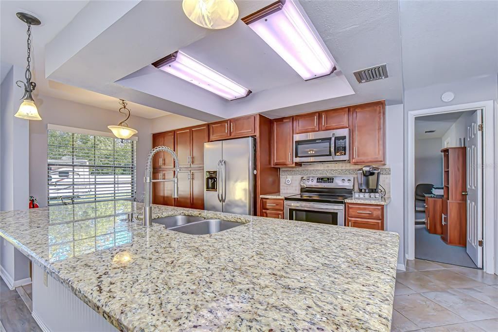 En Venta: $650,000 (0 camas, 0 baños, 2311 Pies cuadrados)