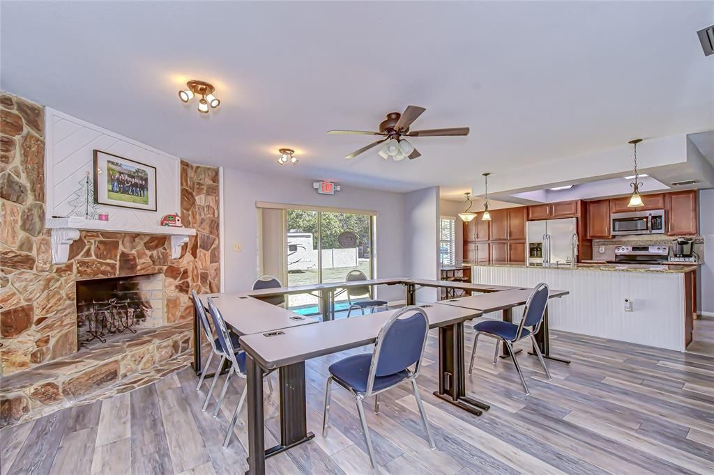 En Venta: $650,000 (0 camas, 0 baños, 2311 Pies cuadrados)