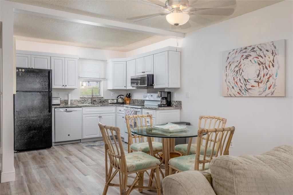 For Rent: $5,500 (3 beds, 2 baths, 1275 Square Feet)