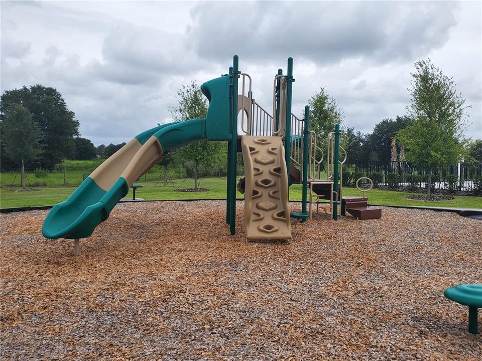 For Sale: $529,990 (4 beds, 3 baths, 2226 Square Feet)