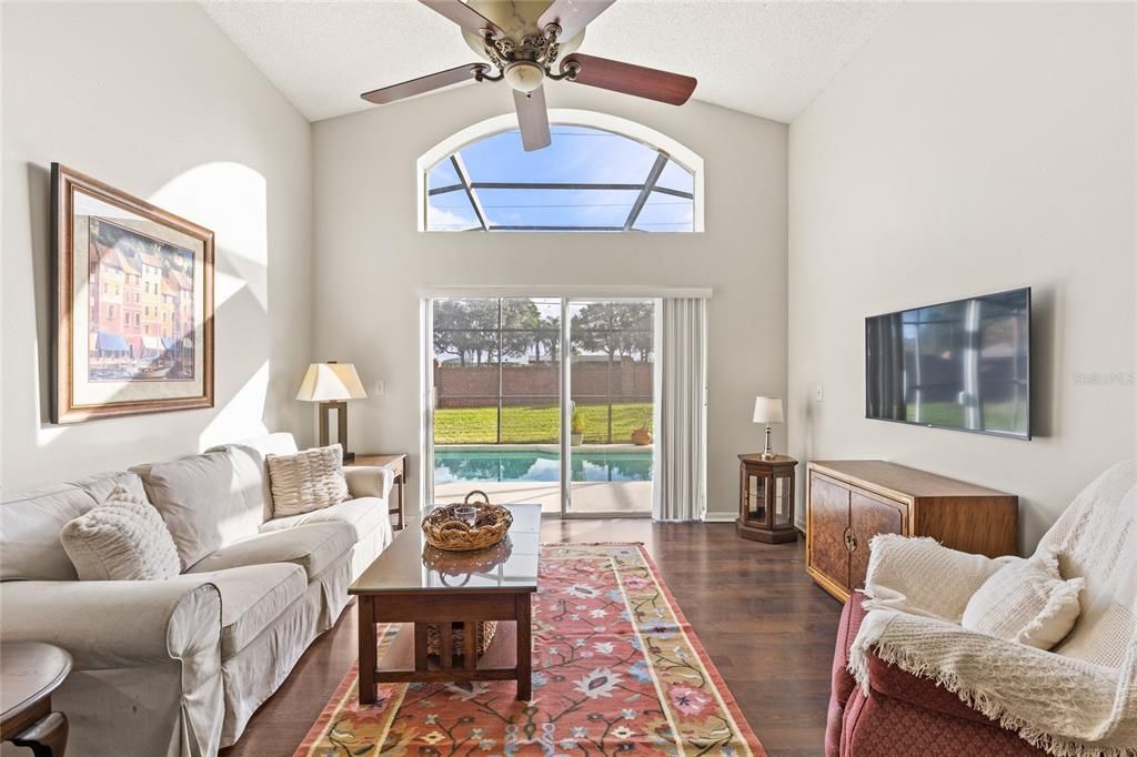 待售: $364,900 (4 贝兹, 2 浴室, 1905 平方英尺)