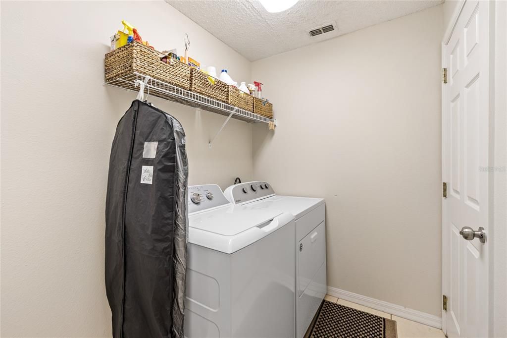 待售: $364,900 (4 贝兹, 2 浴室, 1905 平方英尺)