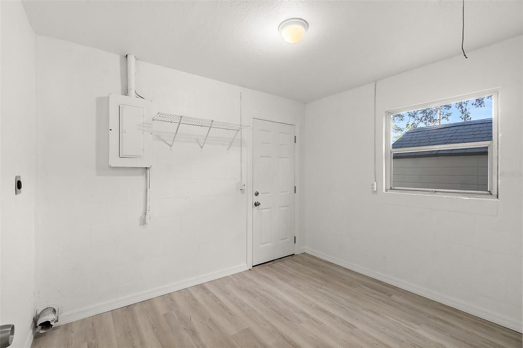 待售: $249,900 (3 贝兹, 2 浴室, 1398 平方英尺)