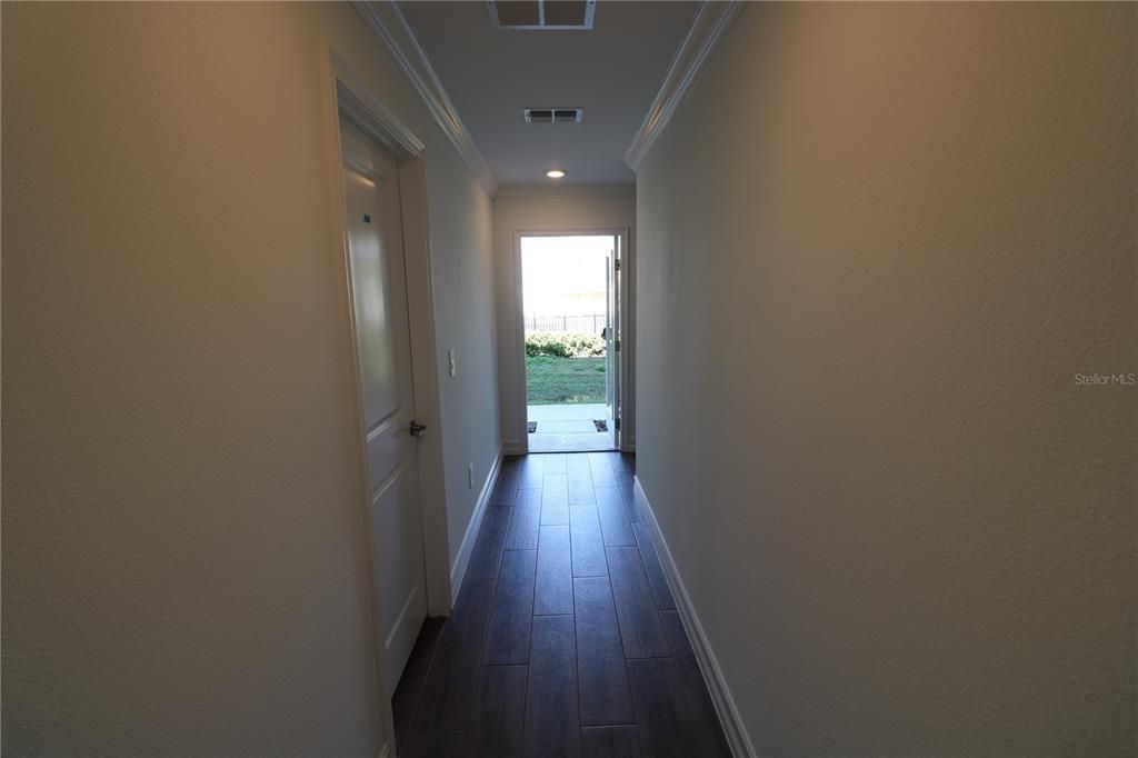 En Renta: $4,500 (4 camas, 3 baños, 2410 Pies cuadrados)