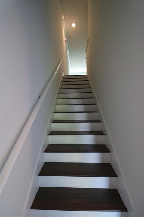 En Renta: $4,500 (4 camas, 3 baños, 2410 Pies cuadrados)