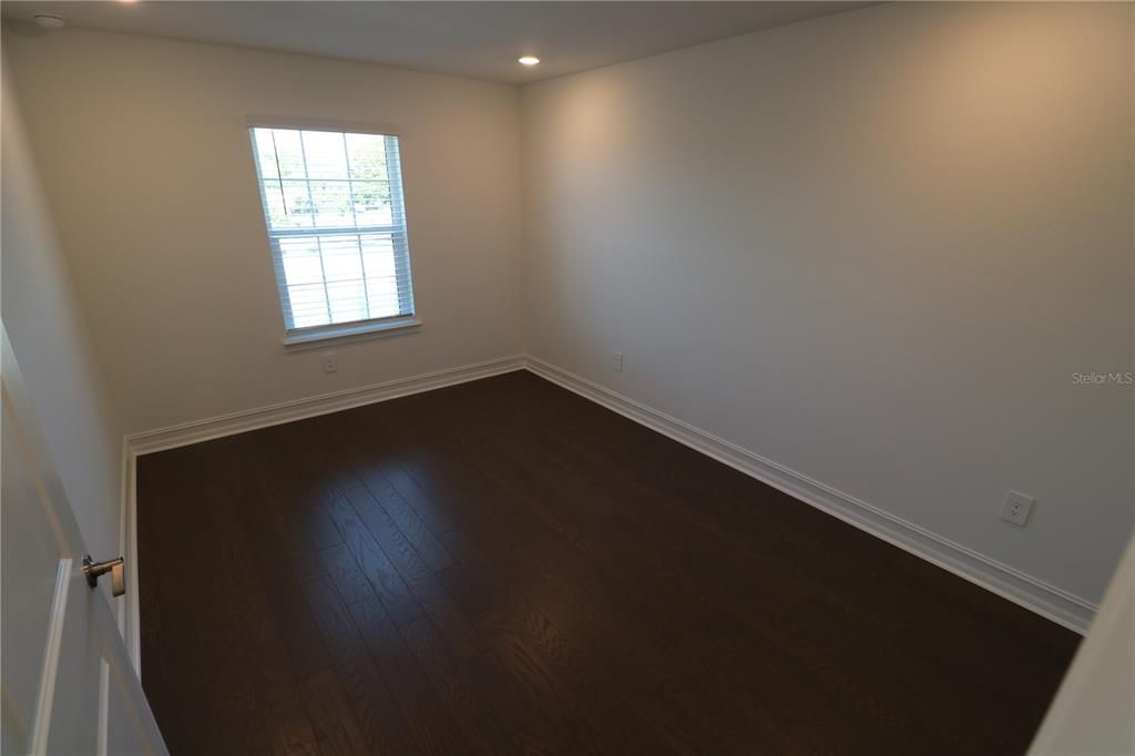 En Renta: $4,500 (4 camas, 3 baños, 2410 Pies cuadrados)