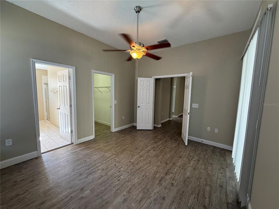 待售: $399,900 (3 贝兹, 2 浴室, 1560 平方英尺)