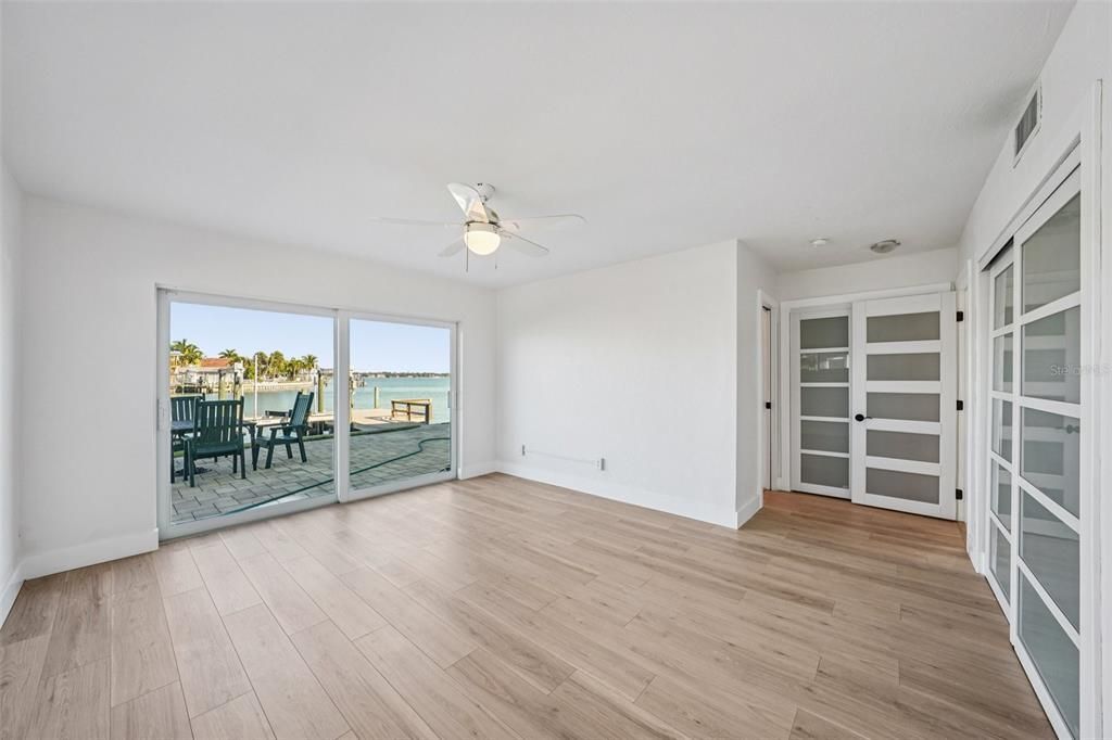 En Venta: $1,875,000 (4 camas, 3 baños, 2774 Pies cuadrados)