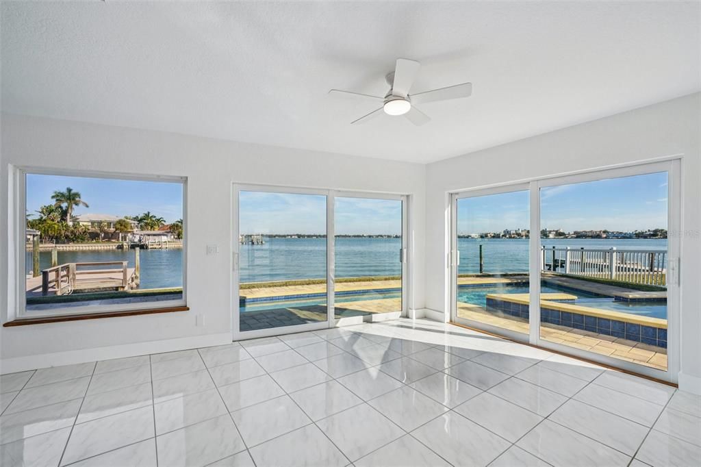 En Venta: $1,875,000 (4 camas, 3 baños, 2774 Pies cuadrados)