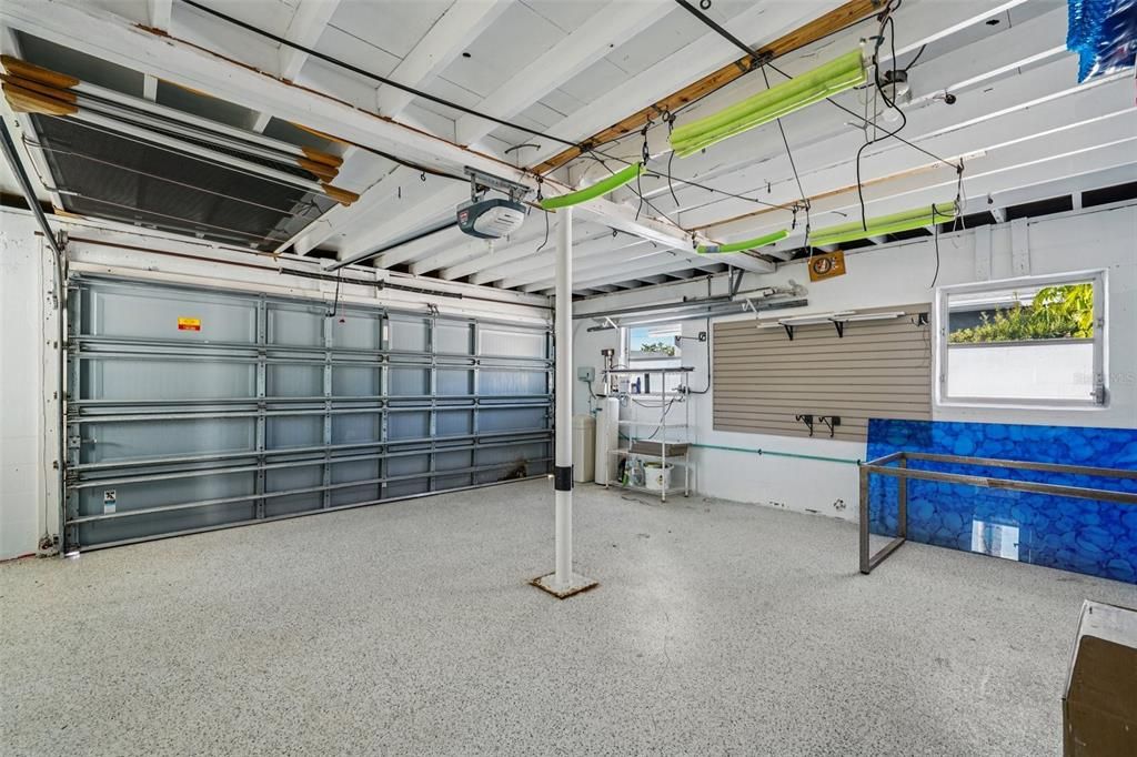 En Venta: $1,875,000 (4 camas, 3 baños, 2774 Pies cuadrados)