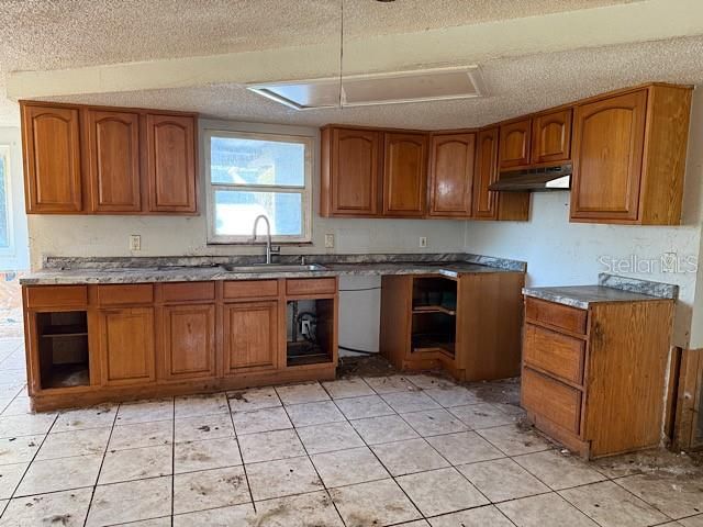 待售: $124,500 (3 贝兹, 2 浴室, 1434 平方英尺)