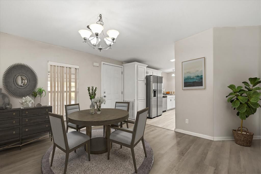 待售: $210,000 (2 贝兹, 2 浴室, 1566 平方英尺)