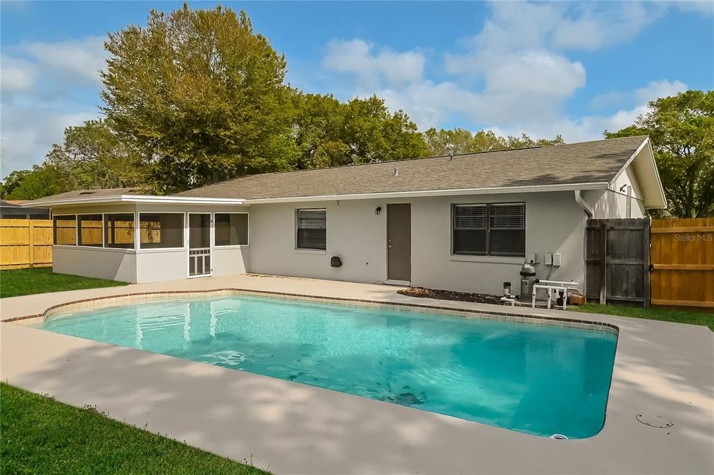 En Renta: $2,310 (3 camas, 2 baños, 1672 Pies cuadrados)