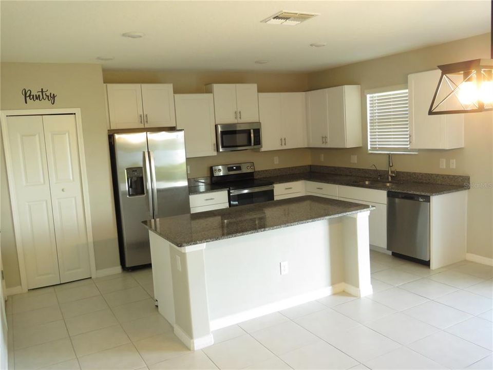 For Sale: $455,000 (4 beds, 2 baths, 2635 Square Feet)