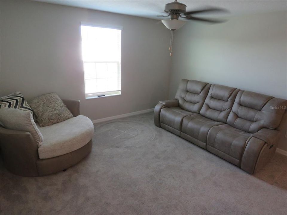 For Sale: $455,000 (4 beds, 2 baths, 2635 Square Feet)