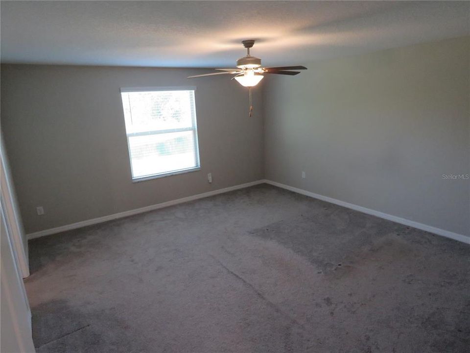 For Sale: $455,000 (4 beds, 2 baths, 2635 Square Feet)