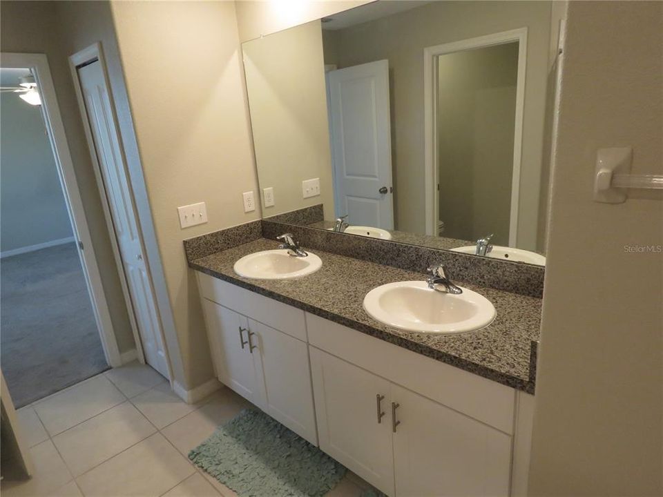 For Sale: $455,000 (4 beds, 2 baths, 2635 Square Feet)