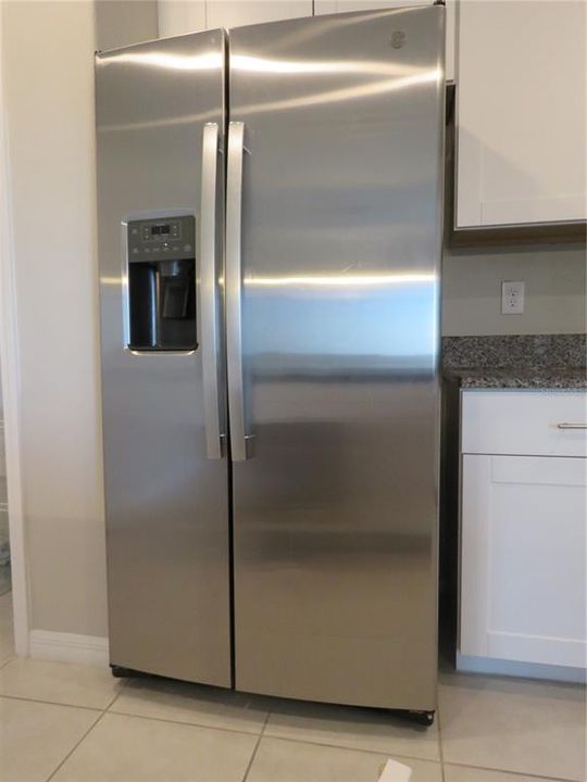 For Sale: $455,000 (4 beds, 2 baths, 2635 Square Feet)