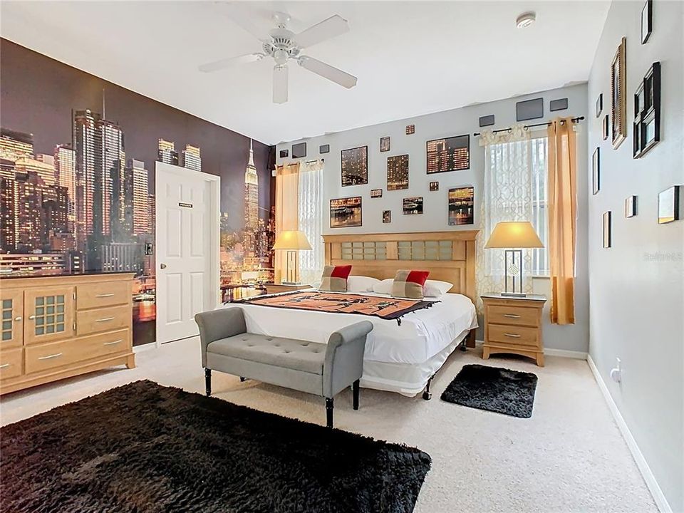 待售: $625,000 (5 贝兹, 4 浴室, 2830 平方英尺)