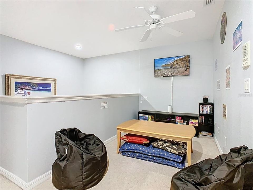 待售: $625,000 (5 贝兹, 4 浴室, 2830 平方英尺)