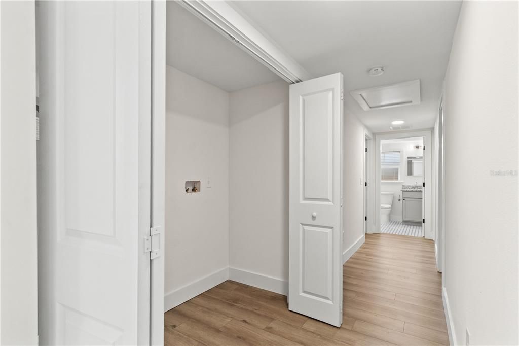 For Sale: $299,000 (3 beds, 2 baths, 1246 Square Feet)