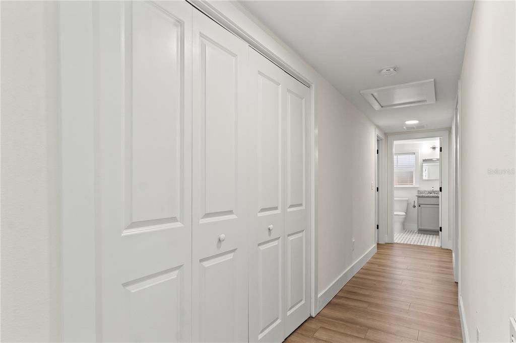 For Sale: $299,000 (3 beds, 2 baths, 1246 Square Feet)