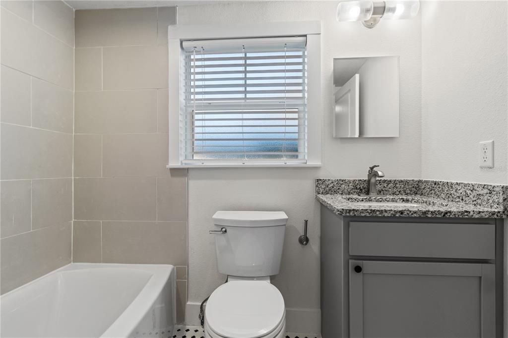 For Sale: $299,000 (3 beds, 2 baths, 1246 Square Feet)