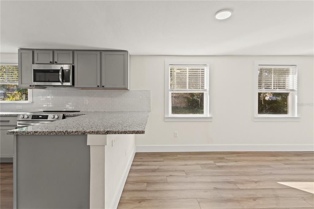 For Sale: $299,000 (3 beds, 2 baths, 1246 Square Feet)